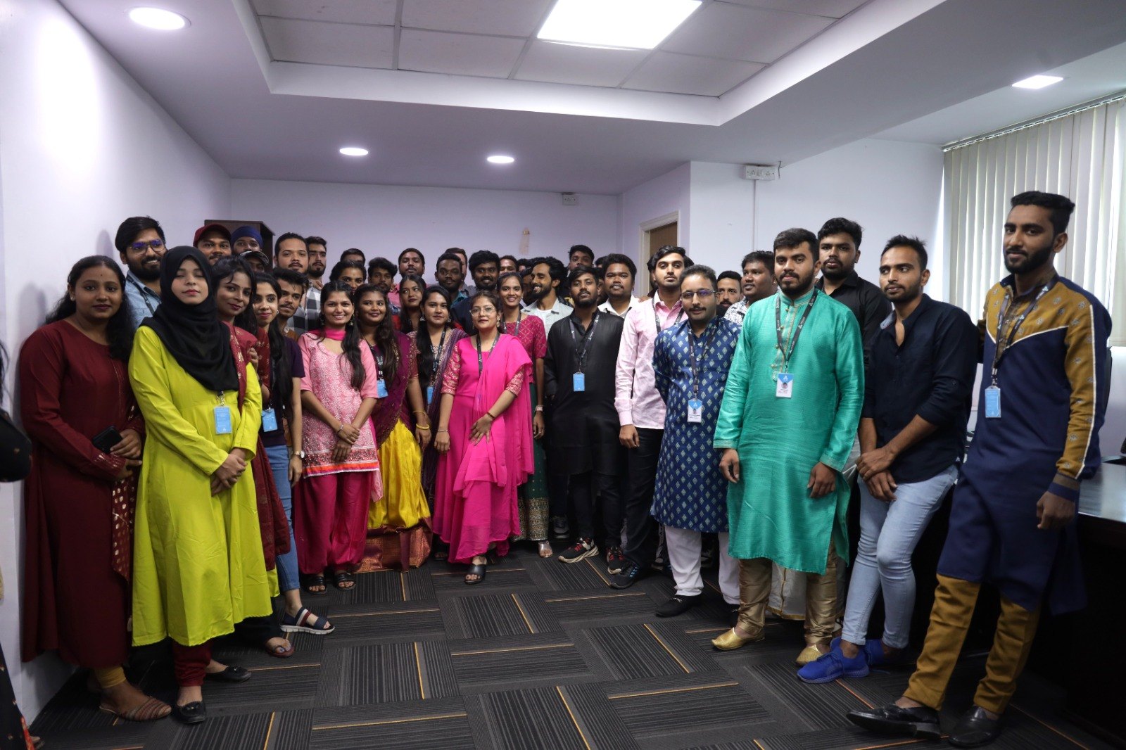 team_img_2