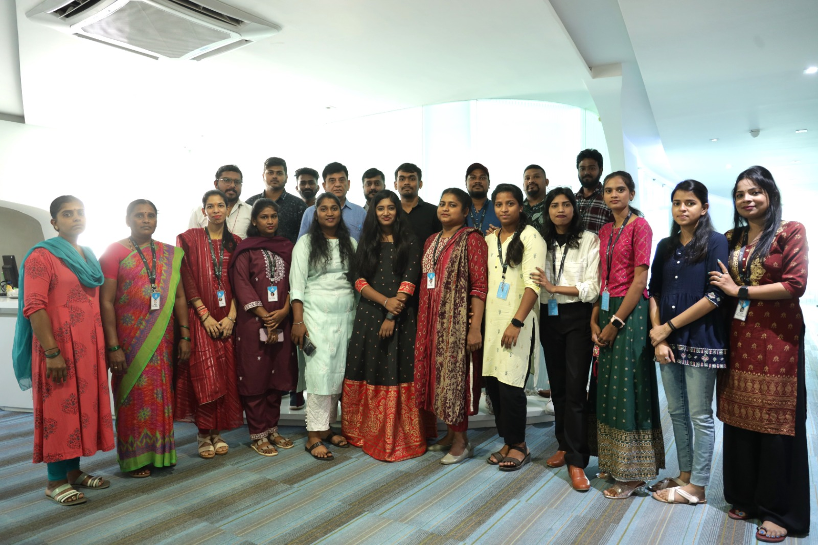 team_img_3